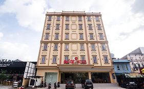 Blitz Hotel Batam Centre